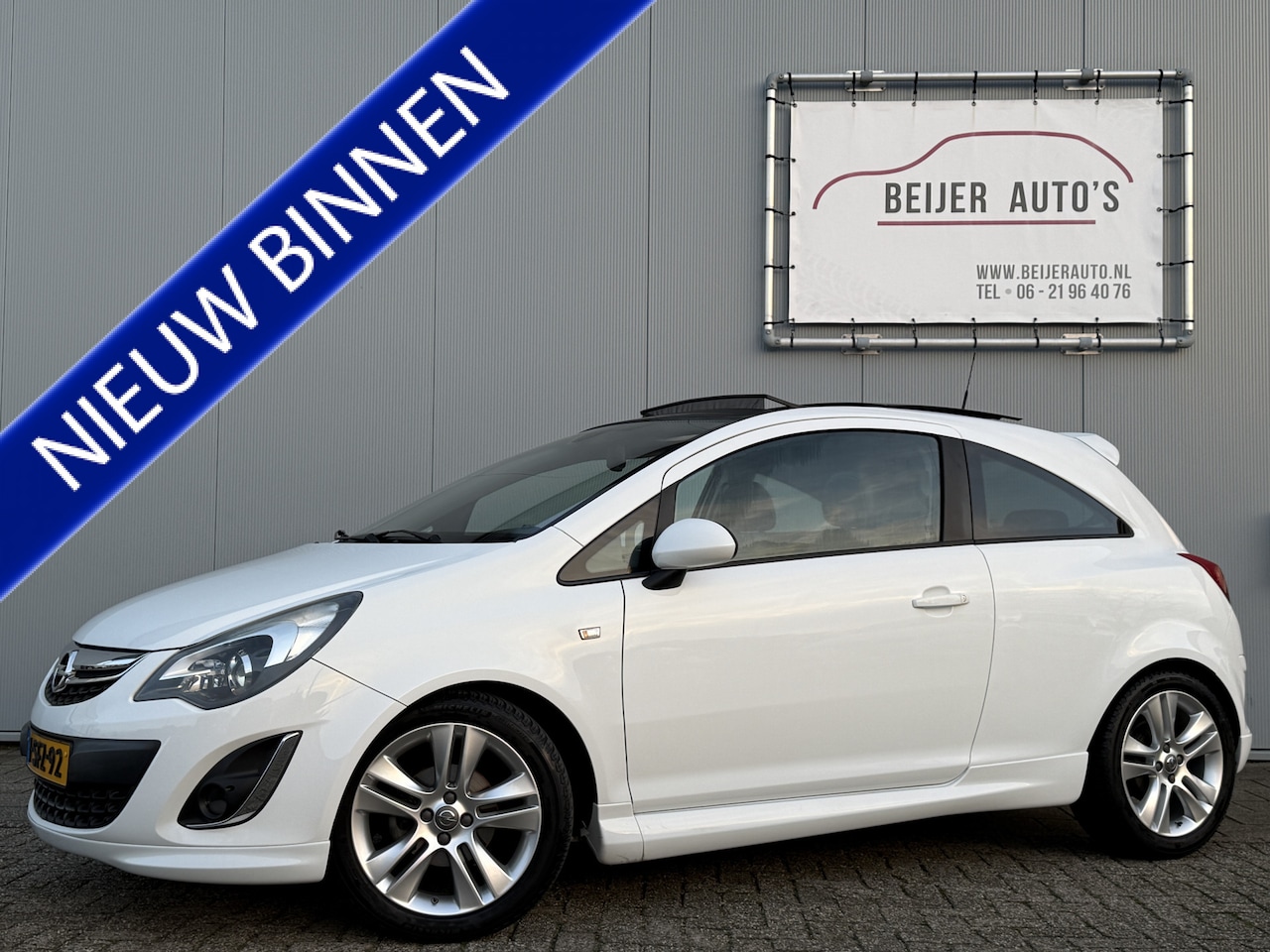 Opel Corsa - 1.4-16V Cosmo OPC Line/Navigatie/17inch. - AutoWereld.nl