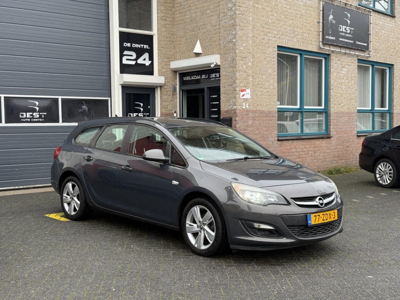 Opel Astra Sports Tourer - 1.4 Turbo Sport 1.4 Turbo Sport - AutoWereld.nl