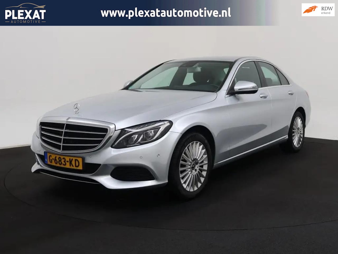 Mercedes-Benz C-klasse - 180 Premium Plus Aut. | Stoelverwarmd | Dodehoek | Lederen Dashboard | 55.000KM | Sportsto - AutoWereld.nl