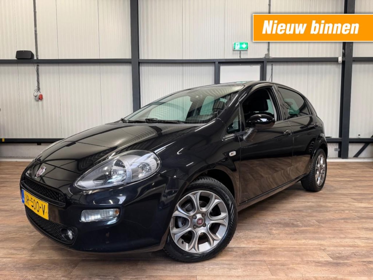 Fiat Punto Evo - Evo 0.9 TwinAir Lounge / CRUISE / CLIMA / LM-VELGEN / 5-DRS / - AutoWereld.nl