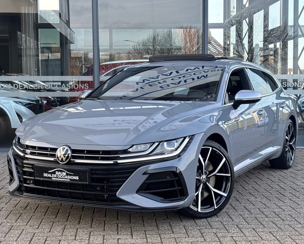 Volkswagen Arteon Shooting Brake - 2.0 TSI 320PK R  AUTOMAAT 4MOTION PANORAMA LMV WINTERPACK - AutoWereld.nl
