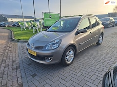 Renault Clio Estate - 1.6-16V Dynamique / Nieuwe koppeling / APK t/m november 2026