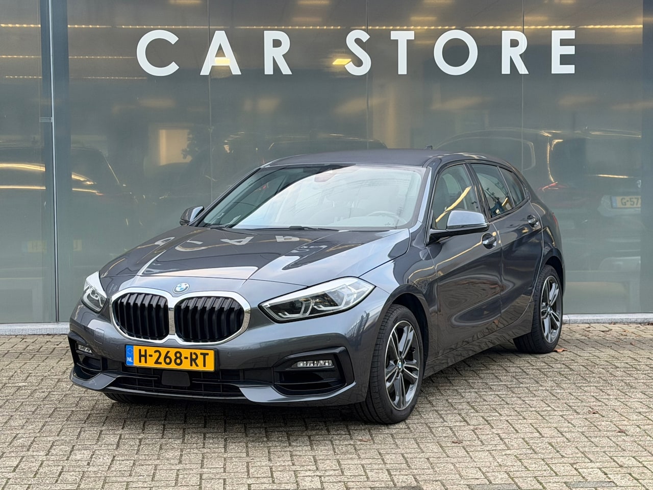 BMW 1-serie - 118i Executive Edition Sfeer Virtual Carplay - AutoWereld.nl