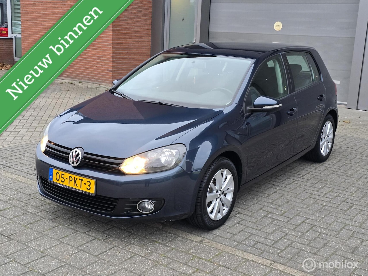 Volkswagen Golf - 1.2 TSI Tour ll BlueMotion✅️Apk✅️ - AutoWereld.nl