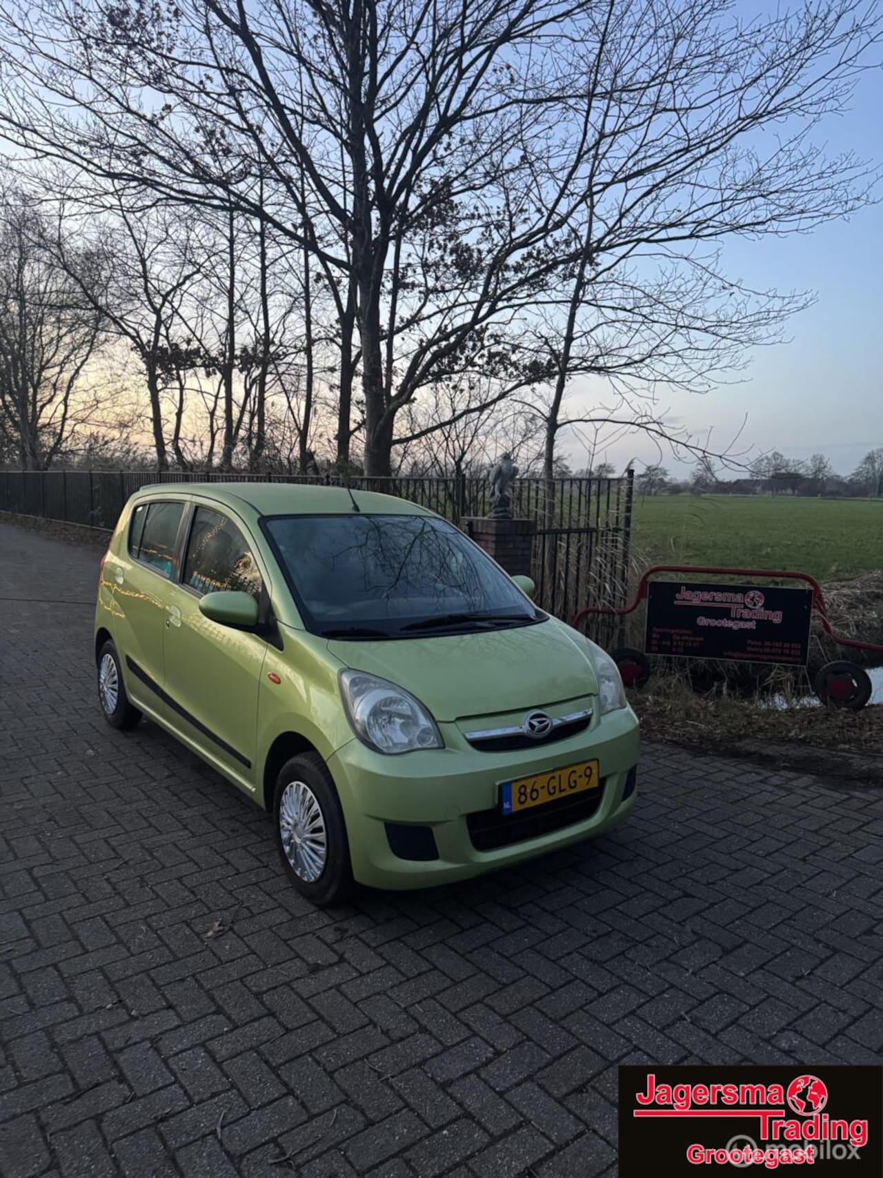 Daihatsu Cuore - 1.0 Premium 1.0 Premium | Nieuwe APK - AutoWereld.nl