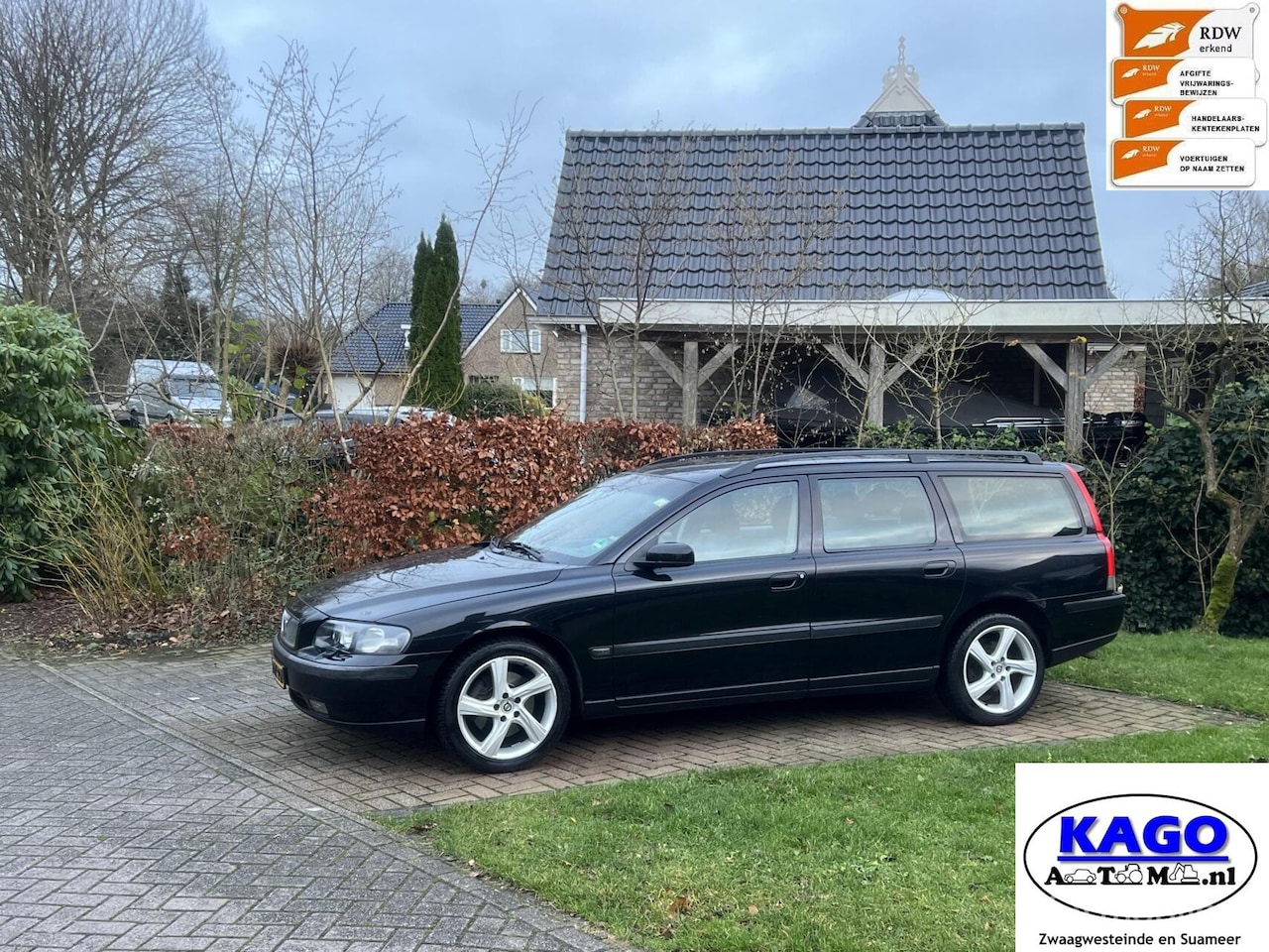 Volvo V70 - 2.5 T AWD Gtr. C.L. 2.5 T AWD Gtr. C.L. - AutoWereld.nl