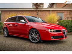Alfa Romeo 159 Sportwagon - 1.7 T Progression Ti 238 PK Squadra Leder Stoelverwarming Clima Cruise 19''