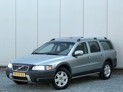 Volvo XC70 - 2.5T AUT Momentum Leer / Navi / Cruise control / Stoelverwarming
