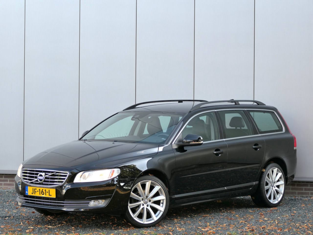 Volvo V70 - 2.0 T4 Polar Cruise Control / Bluetooth / Leer - AutoWereld.nl