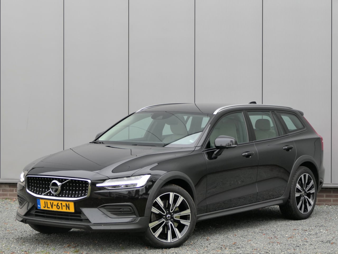 Volvo V60 Cross Country - T5 AWD AUT 12MND garantie / 360° camera / Apple ca - AutoWereld.nl