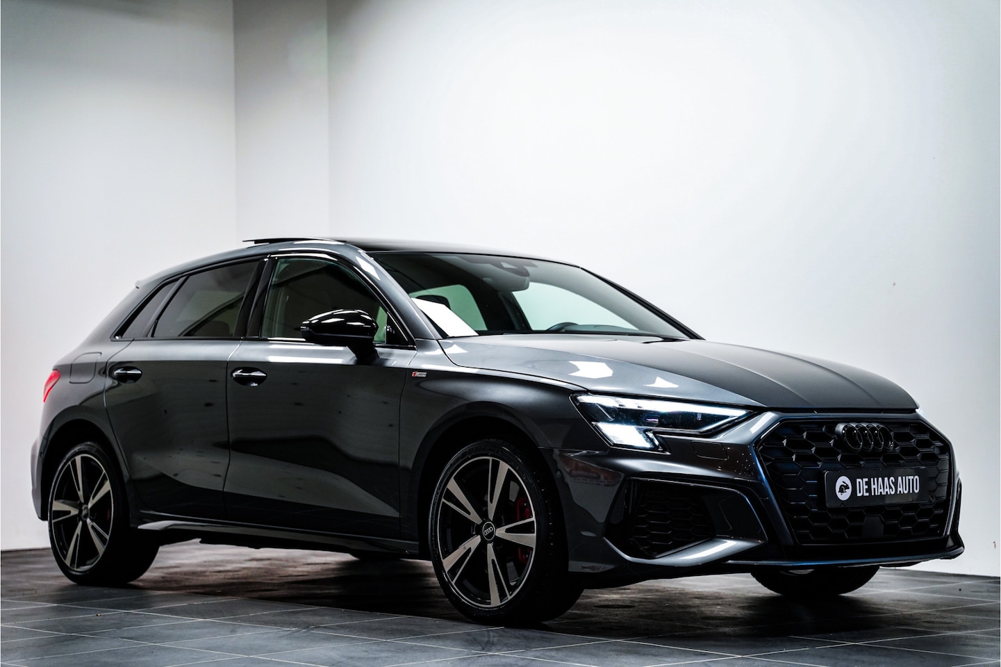 Audi A3 Sportback - 45 TFSI e S-Line|Pano dak|B&O|Diamant leder|Camera|Acc - AutoWereld.nl
