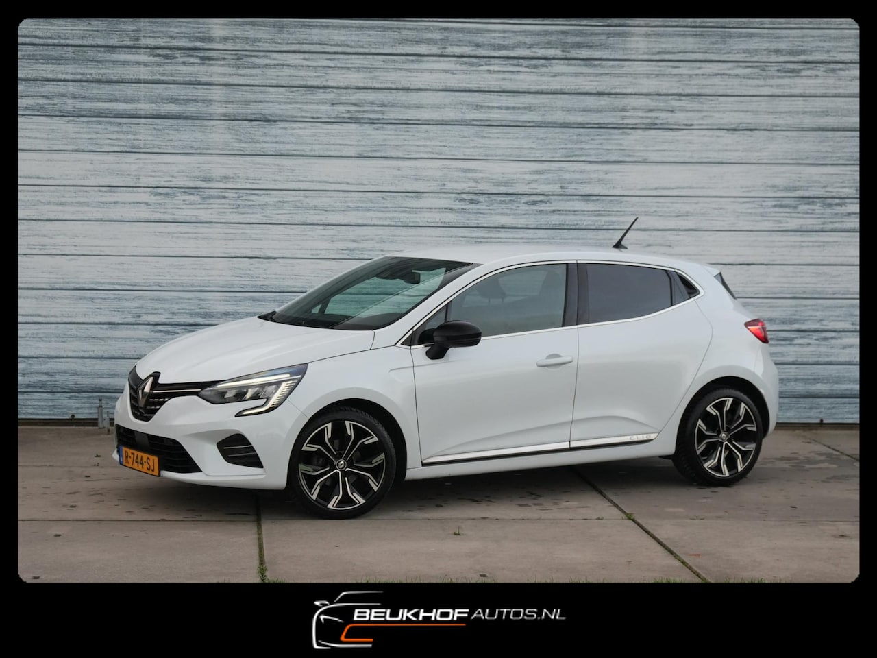 Renault Clio - 1.0 TCe 90 Techno Camera Sportvelg Carplay Pdc - AutoWereld.nl