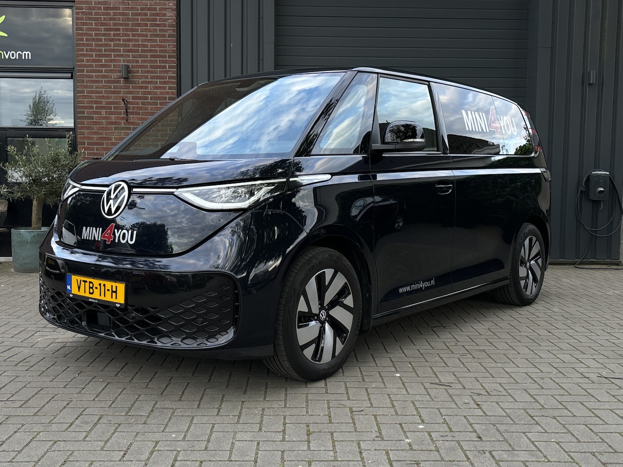 Volkswagen ID. Buzz Cargo - 77 kWh - PDC - LMV - - AutoWereld.nl
