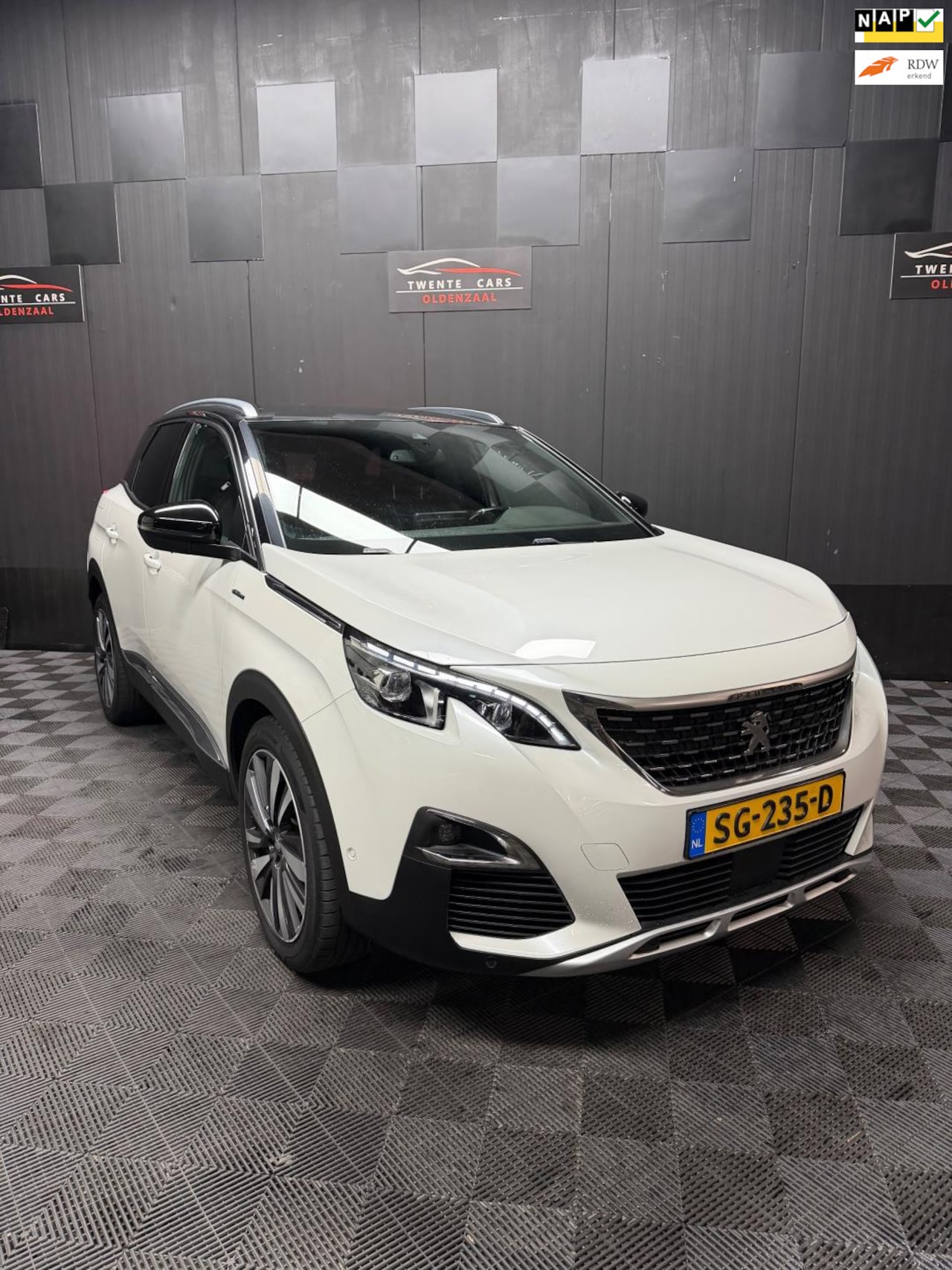 Peugeot 3008 - 1.2 PureTech GT Line | Led | Navi | Camera | Cruise | - AutoWereld.nl