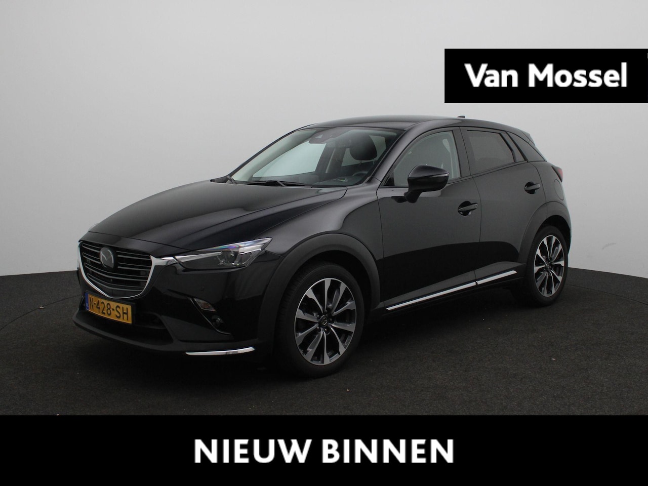 Mazda CX-3 - 2.0 SkyActiv-G 121 Luxury | Stoelverwarming | Stuurverwarming | Camera | Led Verlichting | - AutoWereld.nl