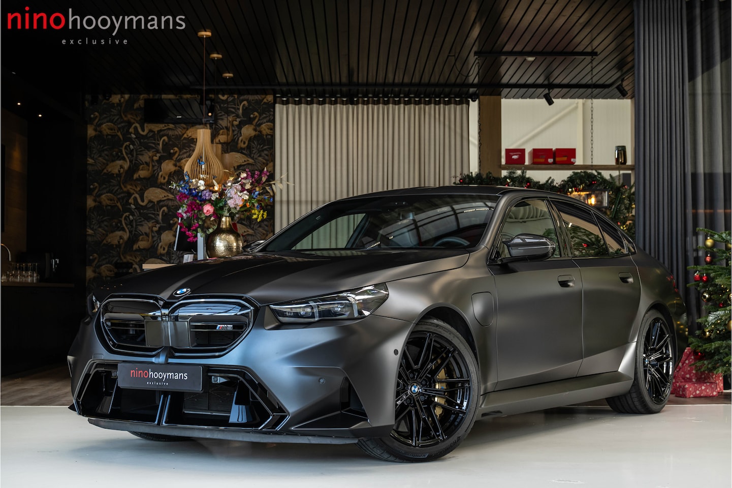 BMW M5 - 5-serie | AKRAPOVIC uitlaat | Keramische remmen | Coating | - AutoWereld.nl