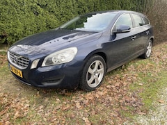 Volvo V60 - 1.6 T3 Momentum