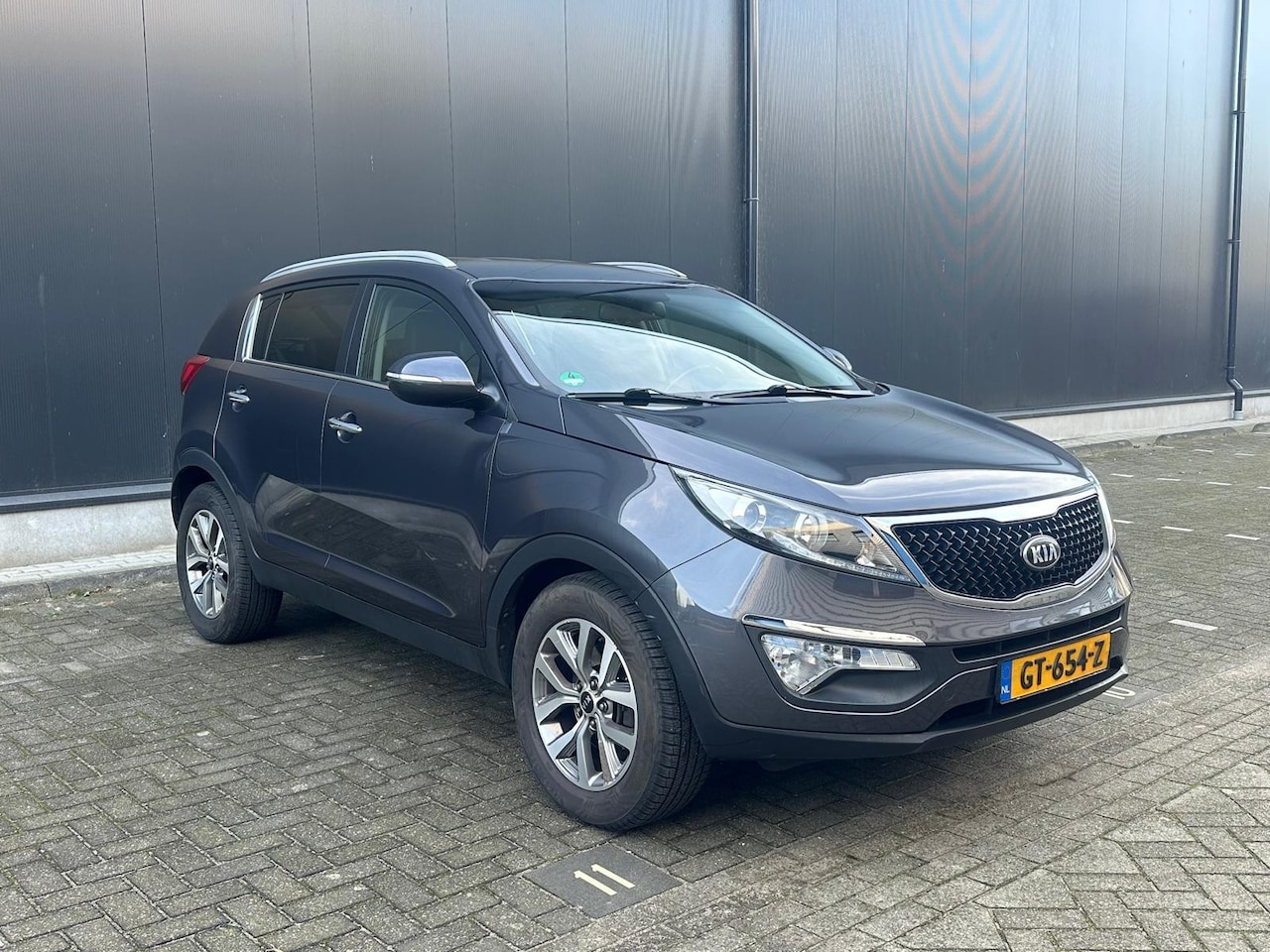 Kia Sportage - 1.6 GDI X-treme DynamicLine* Motor tikt* Export - AutoWereld.nl