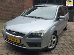 Ford Focus Wagon - 1.6-16V First Edition/