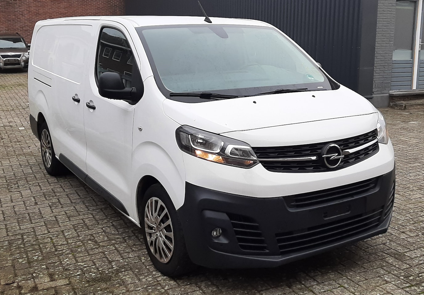 Opel Vivaro - 2.0 CDTI L3H1 DC Edition Turbo - AutoWereld.nl