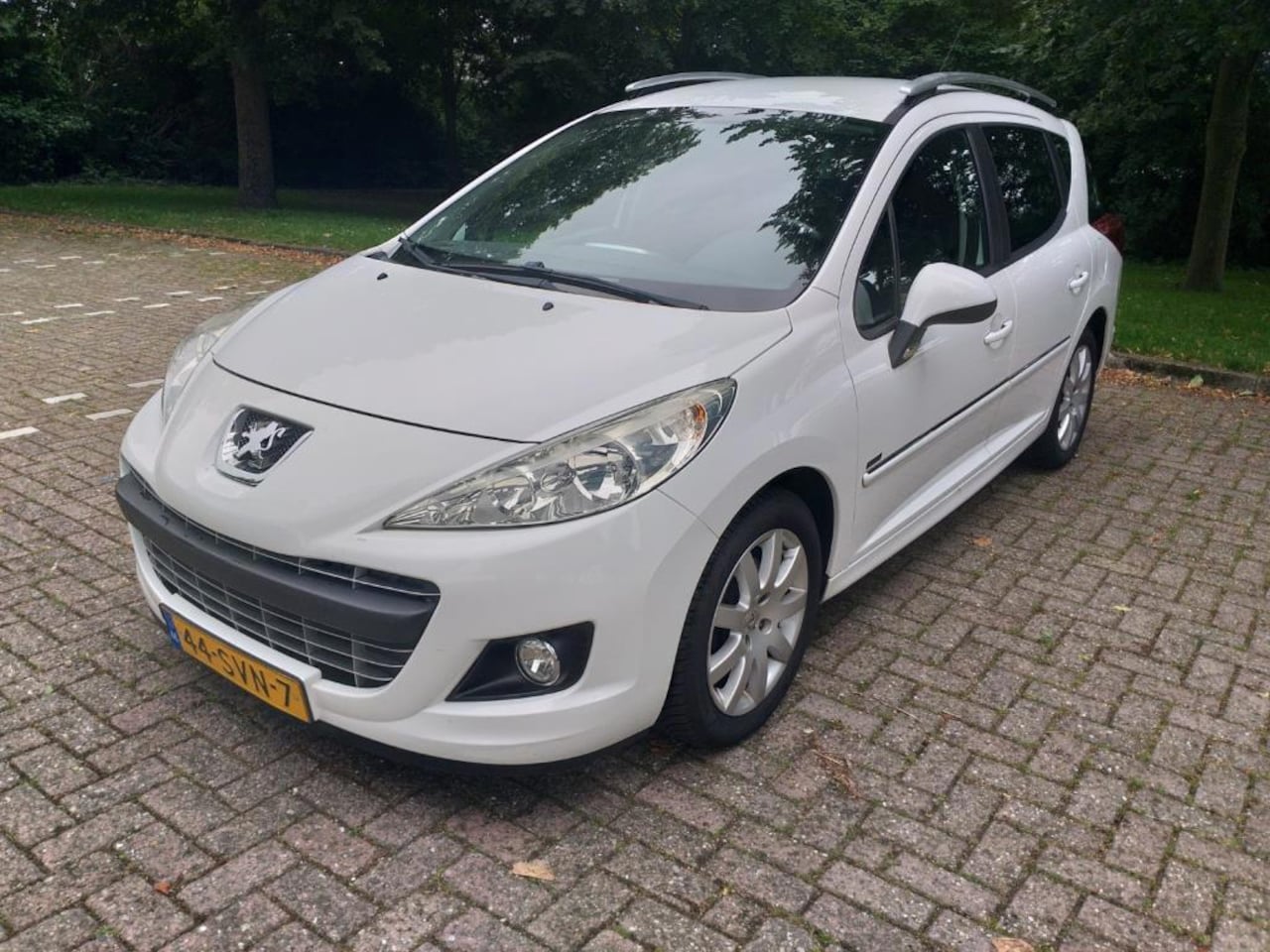 Peugeot 207 SW - 1.6 VTi Sportium 1.6 VTi Sportium - AutoWereld.nl