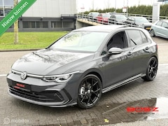 Volkswagen Golf - 8 1.5 eTSI 3x R-Line DSG PANO BLIND IQ VOL