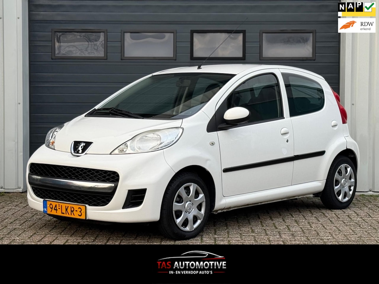 Peugeot 107 - 1.0-12V XS 5-deurs STUURBEKRACHTGING / EL.RAMEN - AutoWereld.nl