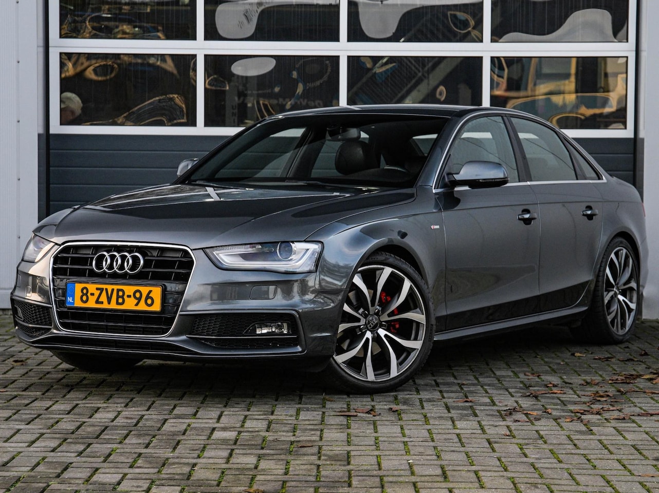 Audi A4 Limousine - 1.8 TFSI S Edition | Navi | Xenon | Sportstoelen | PDC | Climate control | Cruise control - AutoWereld.nl