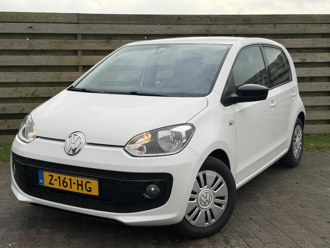 Volkswagen Up! - 1.0 high up! Stoelverwarming Cruise Airco - AutoWereld.nl