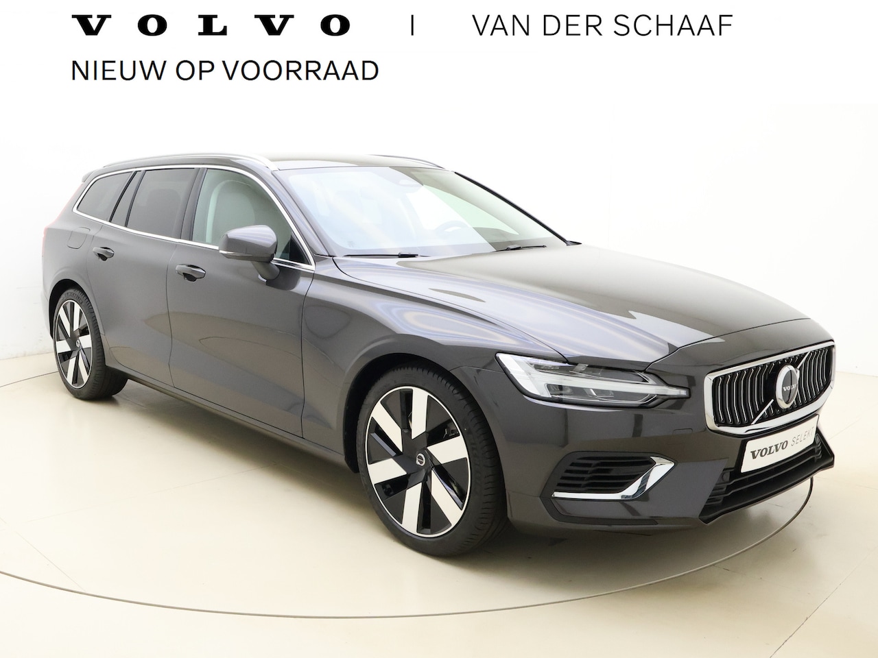 Volvo V60 - T6 350pk AWD Essential Edition Bright / Voorraadkorting €8000,- / Blond leder / ACC / PDC - AutoWereld.nl