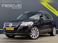 Volkswagen Tiguan - 1.4 TSI Sport&Style 4Motion | Uitstekend onderhouden | Trekhaak / 2000kg trekgewicht | 19