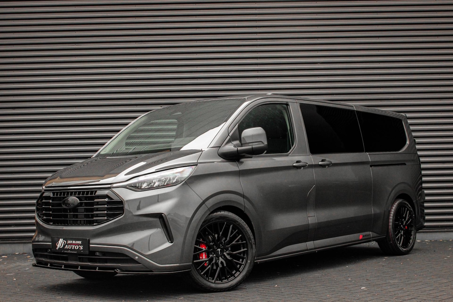 Ford Transit Custom - 2.0 TDCI L2H1 170PK Limited DC / DUBBEL CABINE / JB- EDITION / DRIVER ASSISTANCE PACK /6- - AutoWereld.nl