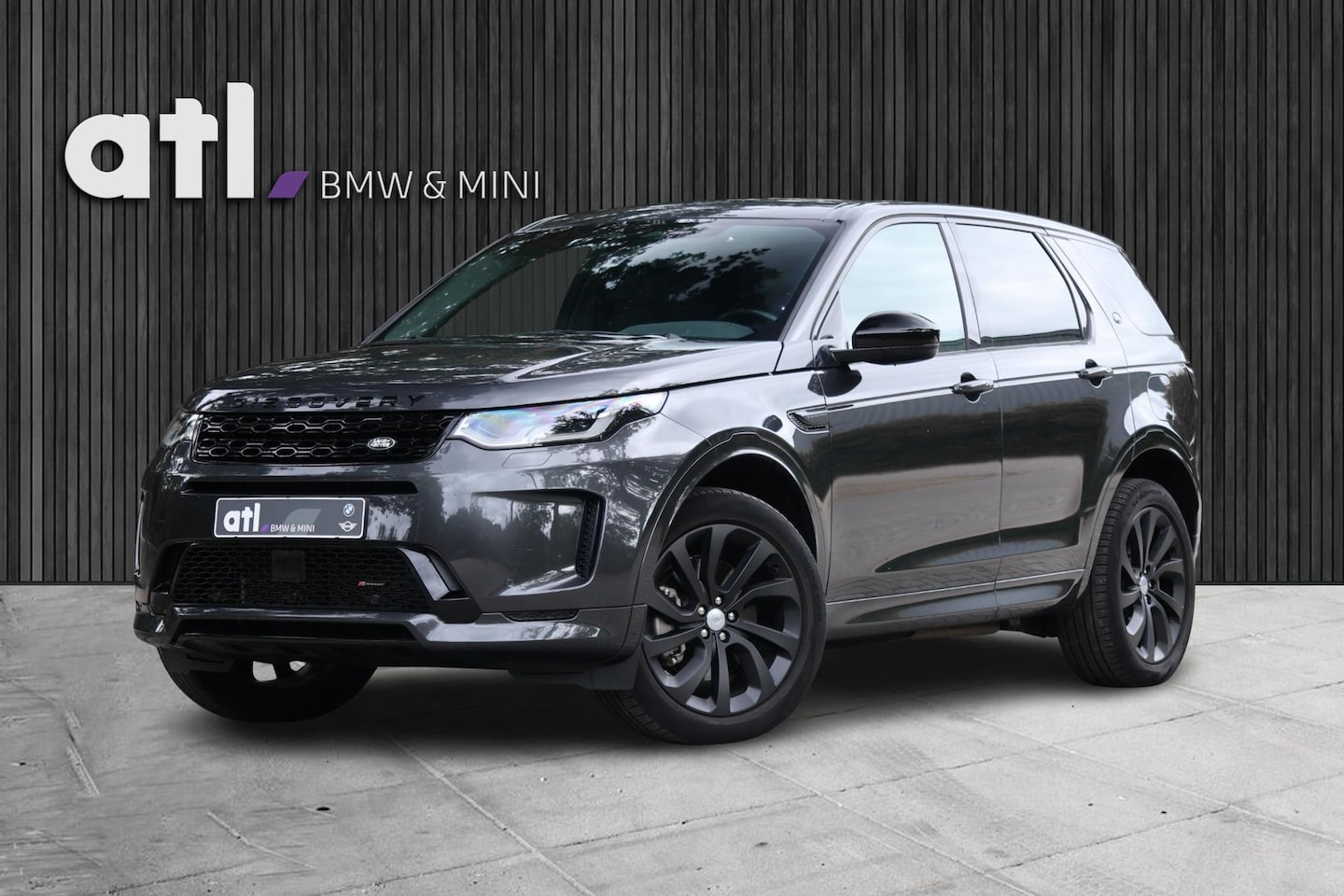 Land Rover Discovery Sport - P300e 1.5 R-Dynamic HSE Panoramadak, Memorystoelen, Elektrische trekhaak, Less Drive Pack, - AutoWereld.nl