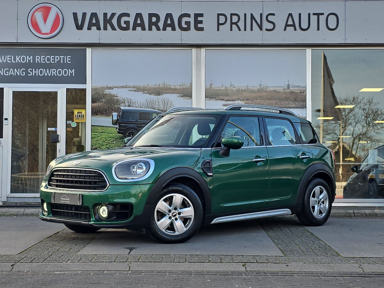 MINI Countryman - Mini 1.5 One Business Edition |NAVI|PDC|DEALER ONDERH.|ORG.NL|NAP| 4214 - AutoWereld.nl