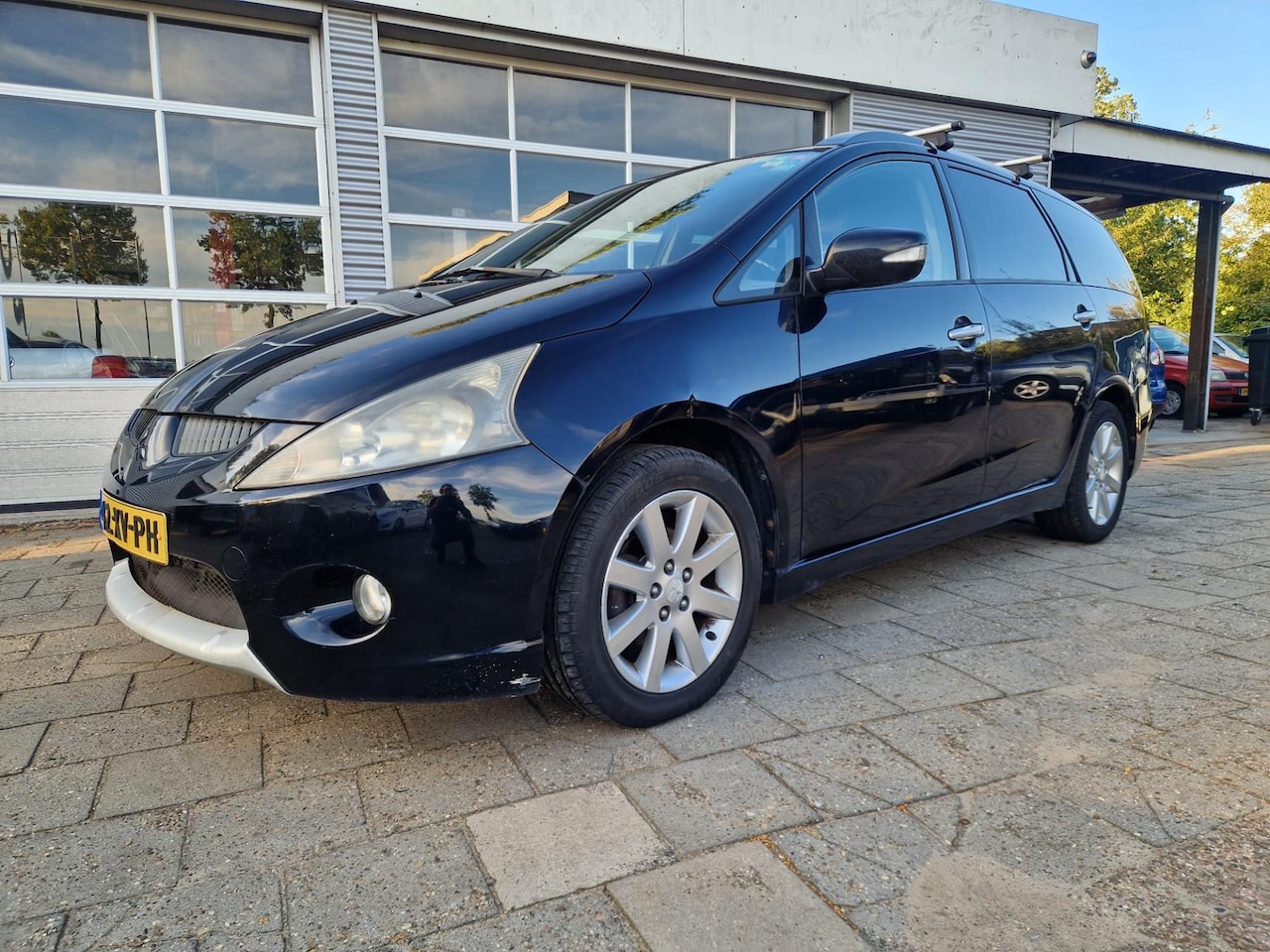 Mitsubishi Grandis - 2.4-16V InSport (AUTOMAAT) EXPORTPRIJS - AutoWereld.nl