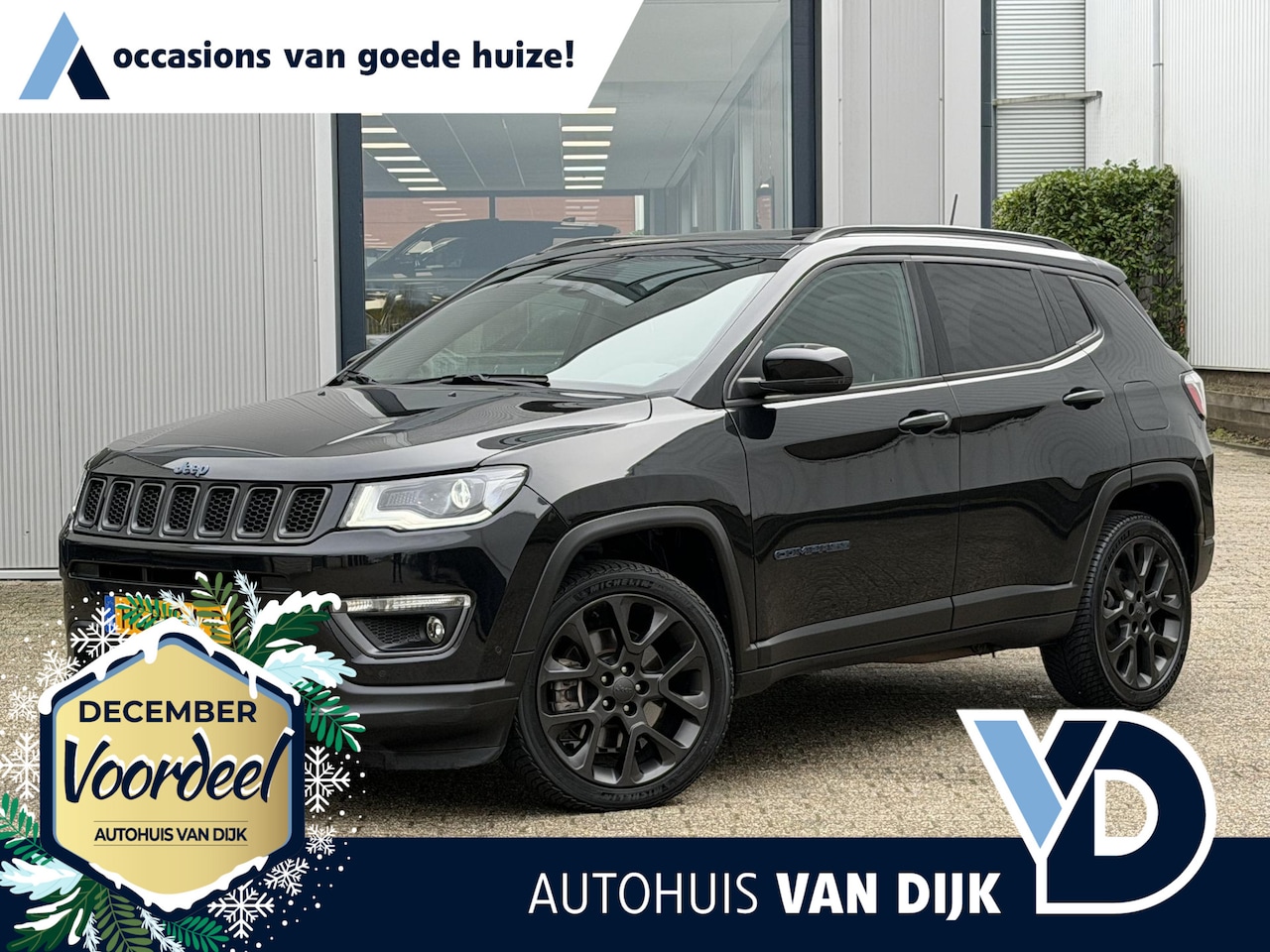 Jeep Compass - 4xe 240 Plug-in Hybrid Electric S | Pano-Dak/Leder/19-inch/Camera/Carplay/Navi - AutoWereld.nl