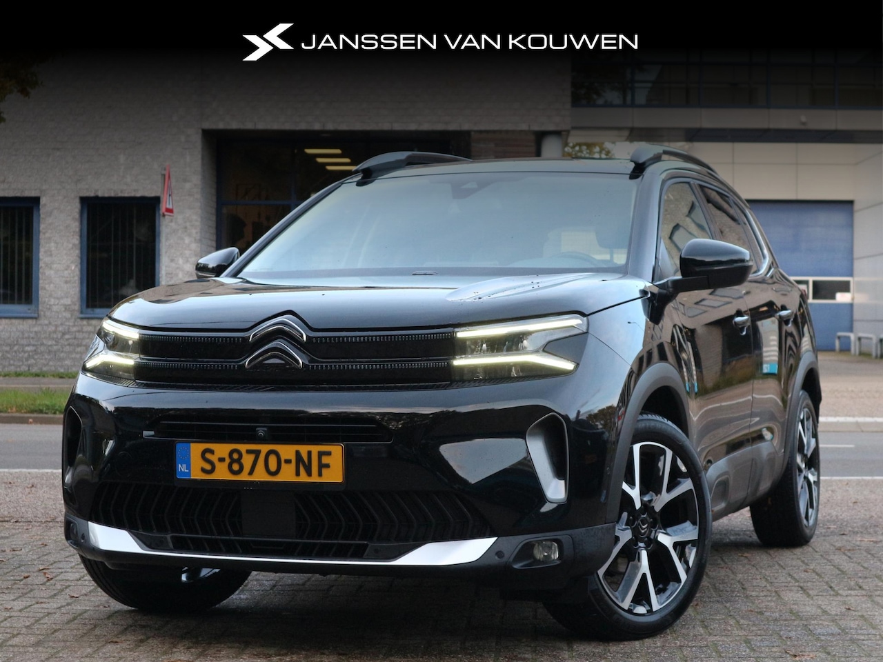 Citroën C5 Aircross - 1.2 PureTech Shine / Trekhaak / Stoelverwarming / Schuif-/Kanteldak - AutoWereld.nl