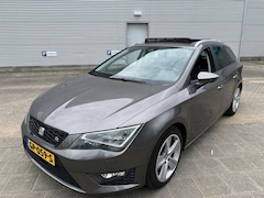 SEAT Leon ST - 1.4 TSI 150PK FR Pano.dak Carplay NL-auto