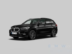 BMW X1 - xDrive25e Sportline Black Edition Trekhaak|Camera|Stoelvw|Sportst