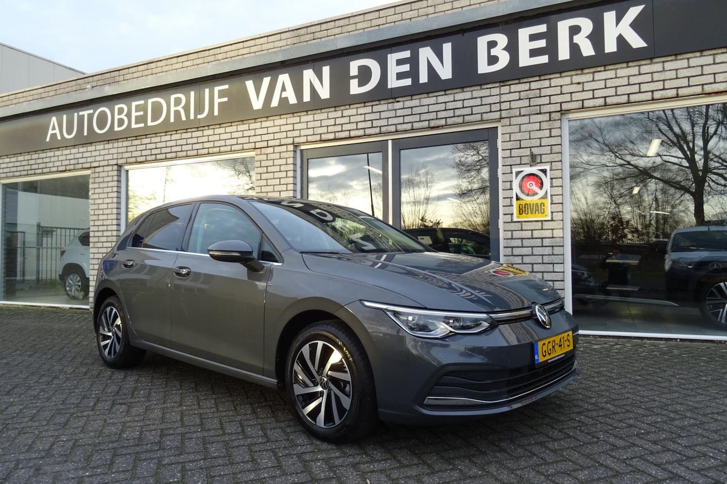Volkswagen Golf - 1.4 eHybrid Style 1.4 eHybrid 204Pk Style - AutoWereld.nl