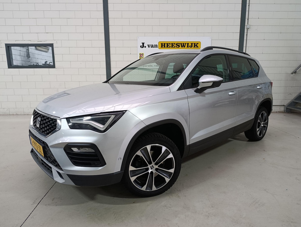 SEAT Ateca - 1.5 TSI Style Business Intense Climate control |  Navigatiesysteem | Parkeersensoren | Cru - AutoWereld.nl