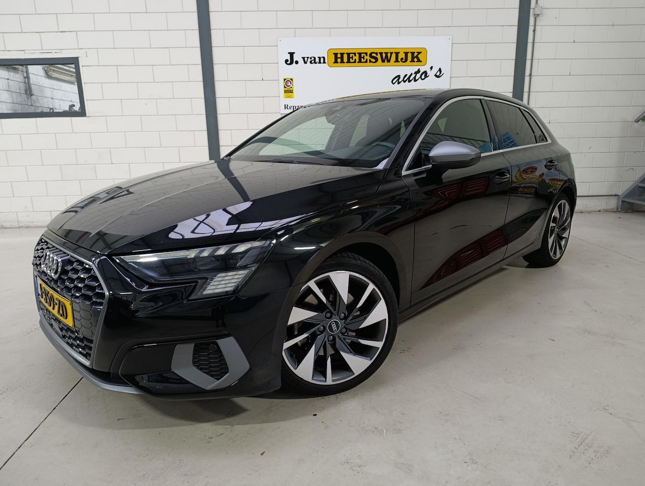 Audi A3 Sportback - 35 TFSI edition one S Line | virtual cockpit | sport onderstel | Lmv | Pdc - AutoWereld.nl