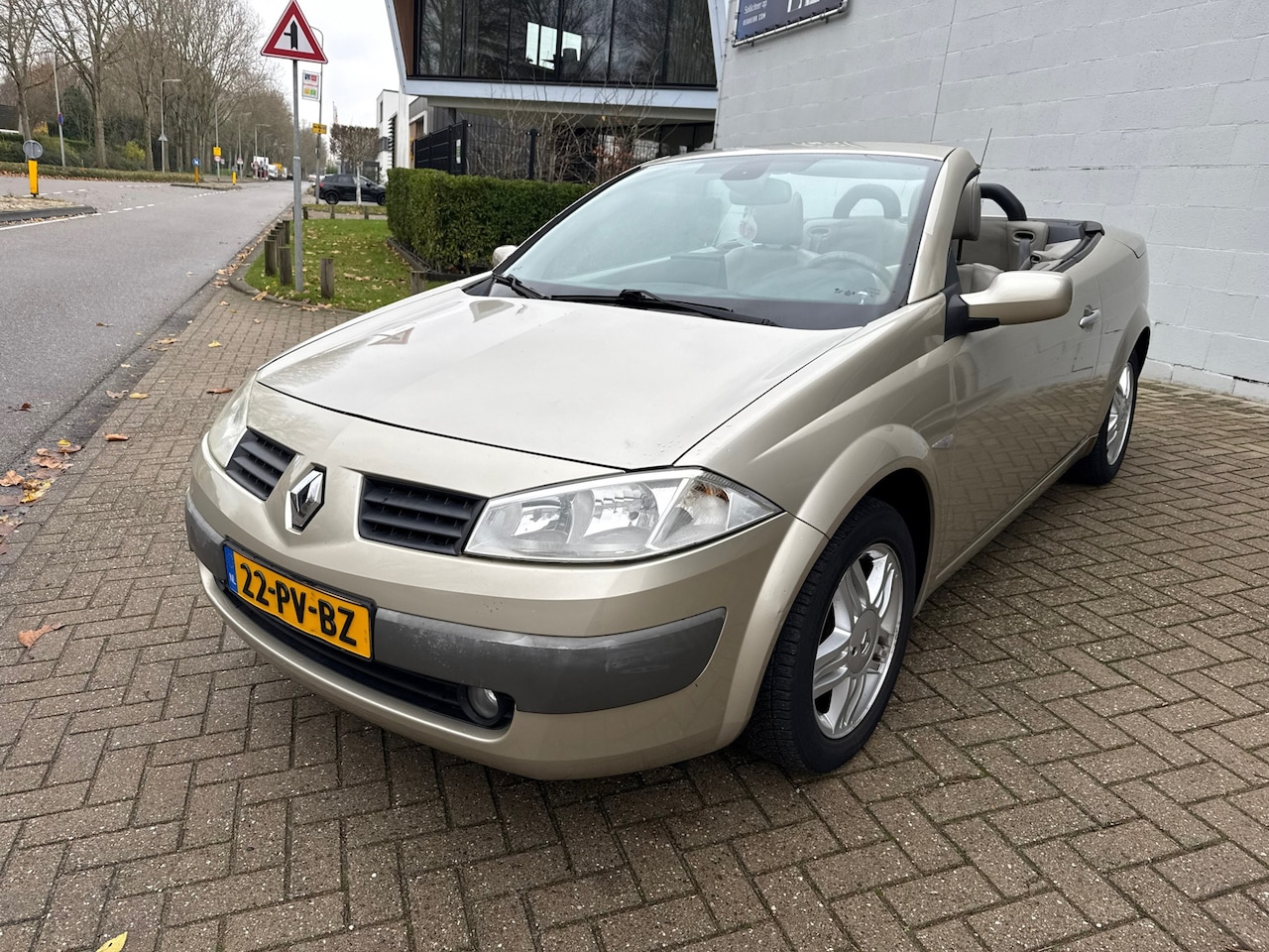 Renault Mégane coupé cabriolet - 2.0-16V Privilège Luxe 2.0-16V Privilège Luxe - AutoWereld.nl