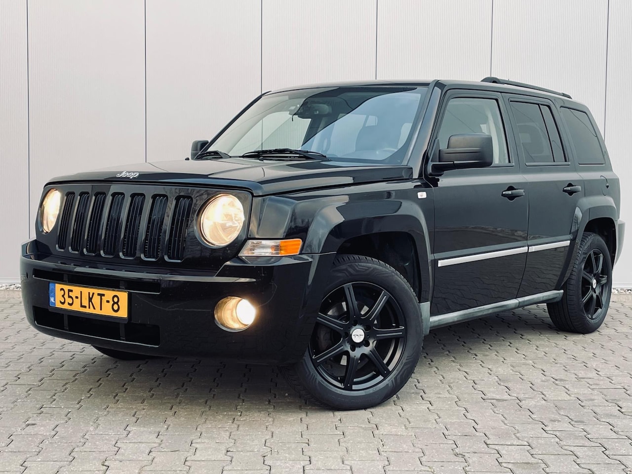Jeep Patriot - 2.4 Limited Liberty Automaat, Youngtimer! - AutoWereld.nl