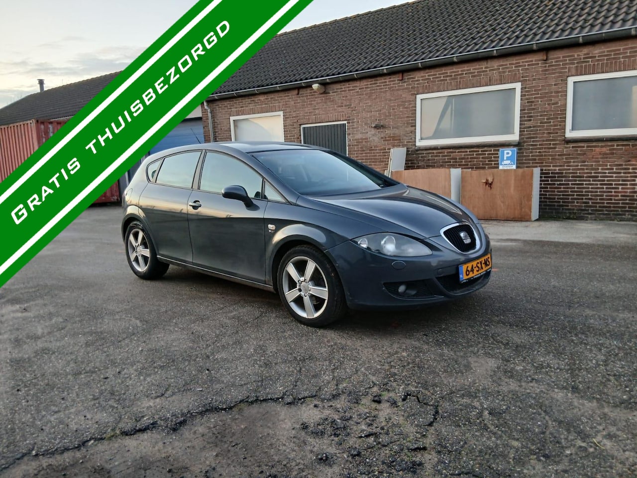 SEAT Leon - 2.0 Automaaat - Stoelverwarming - NW APK - NAP - AutoWereld.nl
