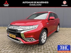 Mitsubishi Outlander - 2.4 PHEV Instyle trekhaak side skirts