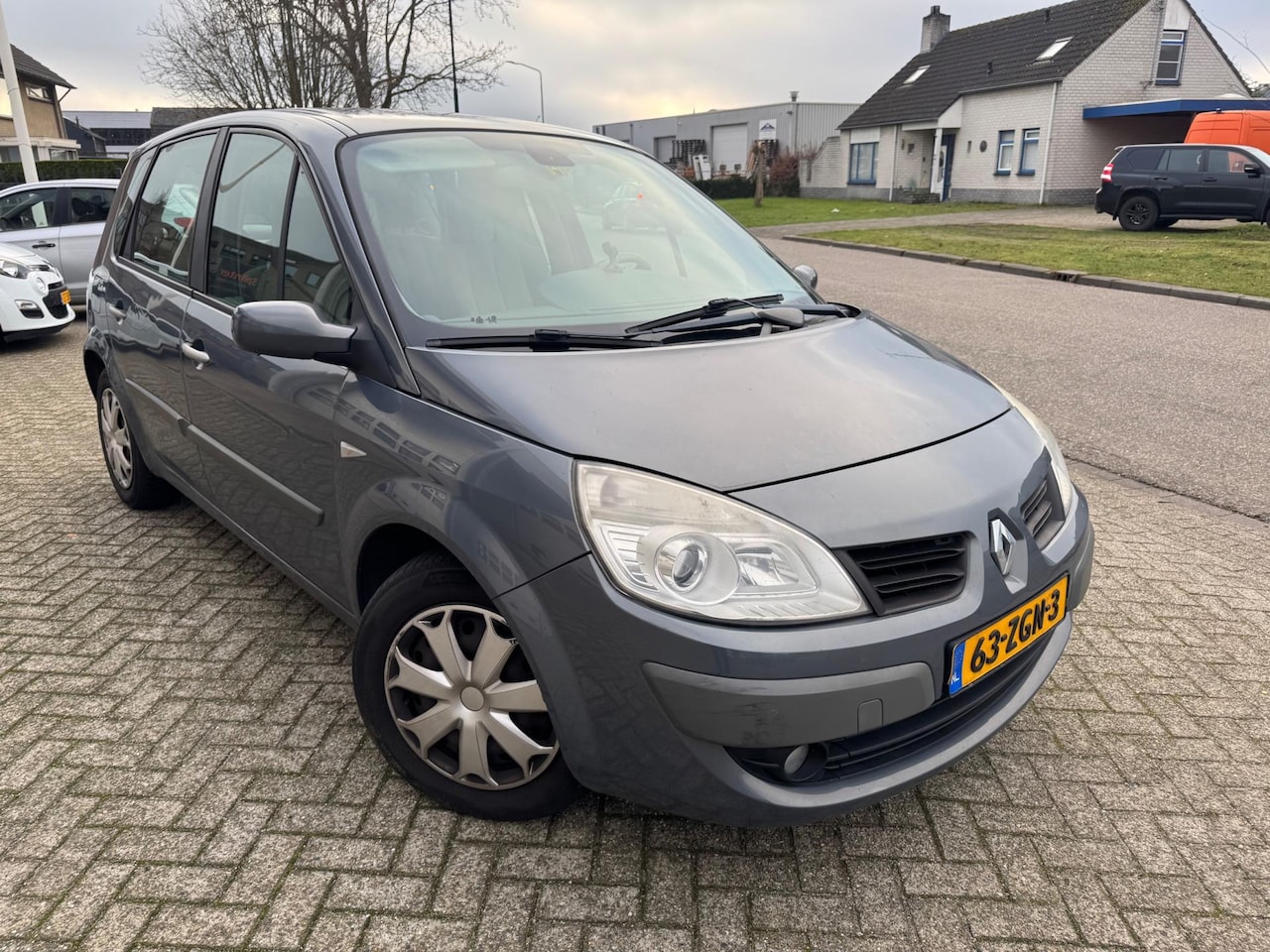 Renault Scénic - 2.0-16V Tech Line Airco, Nieuwe APK - AutoWereld.nl