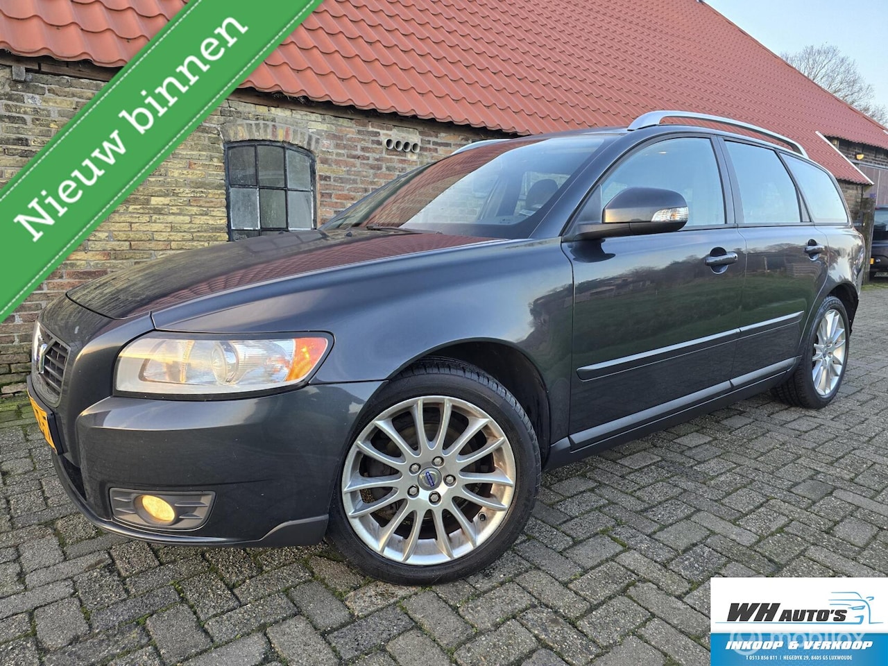 Volvo V50 - 2.0 Momentum Goed onderhouden! - AutoWereld.nl