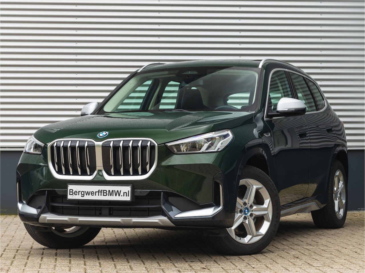 BMW X1 - xDrive25e - xLine - Pano - Trekhaak - Camera - Stuurwiel verwarmd - AutoWereld.nl