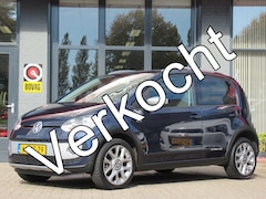 Volkswagen Up! - 1.0 cross up BlueMotion 75PK | Airco | Bluetooth | Cruise control | Dagrijverlichting | In
